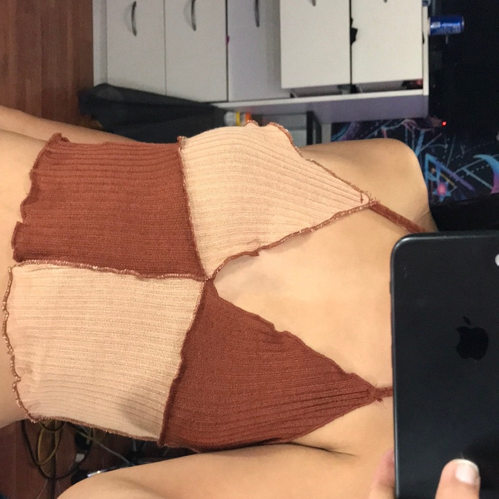 Cropped pattern top - Picture 2 of 3